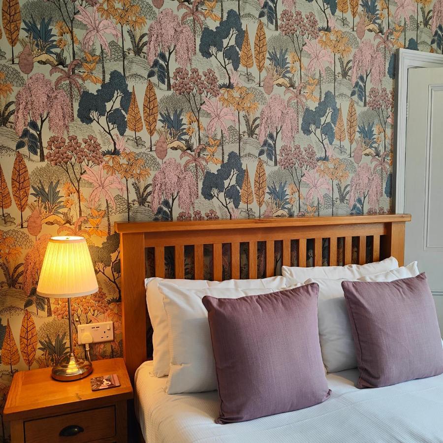 Bed and Breakfast The Corner House Лоустофт Экстерьер фото