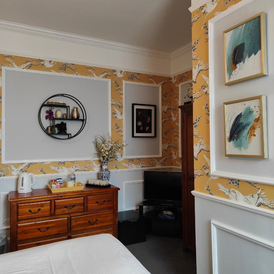 Bed and Breakfast The Corner House Лоустофт Экстерьер фото